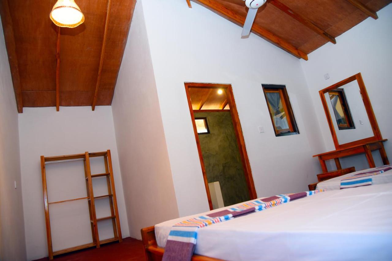 Prime Surfers Bungalow Arugam Kudah Eksteriør bilde